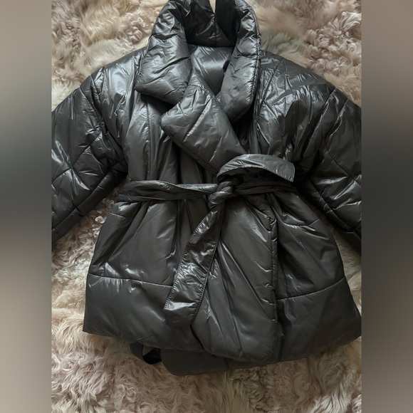 Norma Kamali Short Sleeping Bag Coat - Picture 2 of 3
